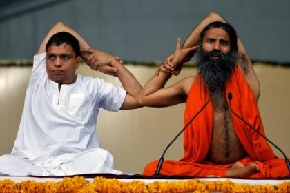 Acharya Balkrishna leh Baba Ramdev