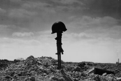 Untitled by Lalnunsanga Ralte (poormanspoet)